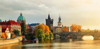 Prague - Thủ đô cổ kính hấp dẫn với du khách du lịch Czech